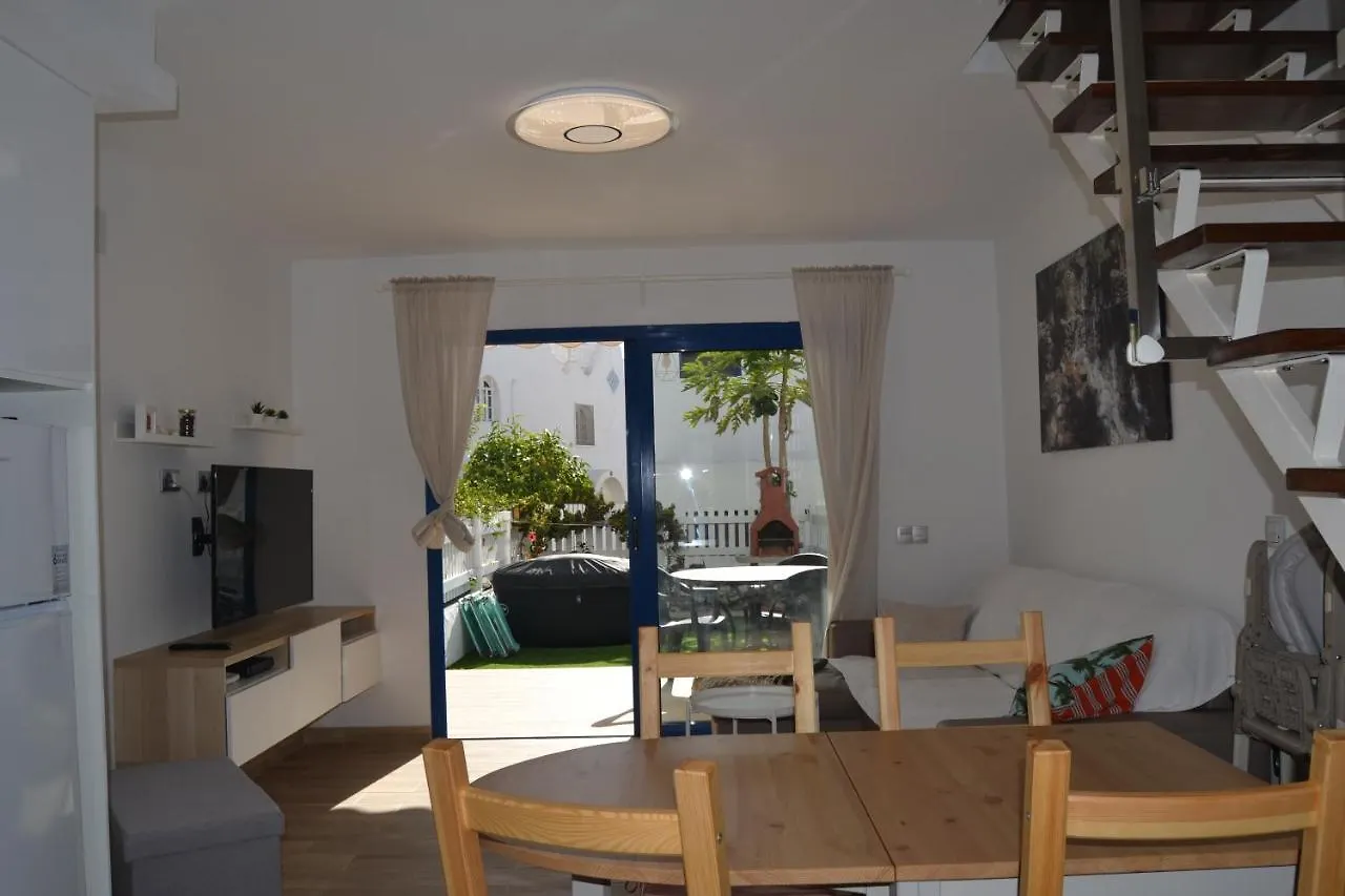Apartamento Casa Daniel - Bungalow With Jaccuzzi, Wifi, 2 Bedrooms Playa del Inglés