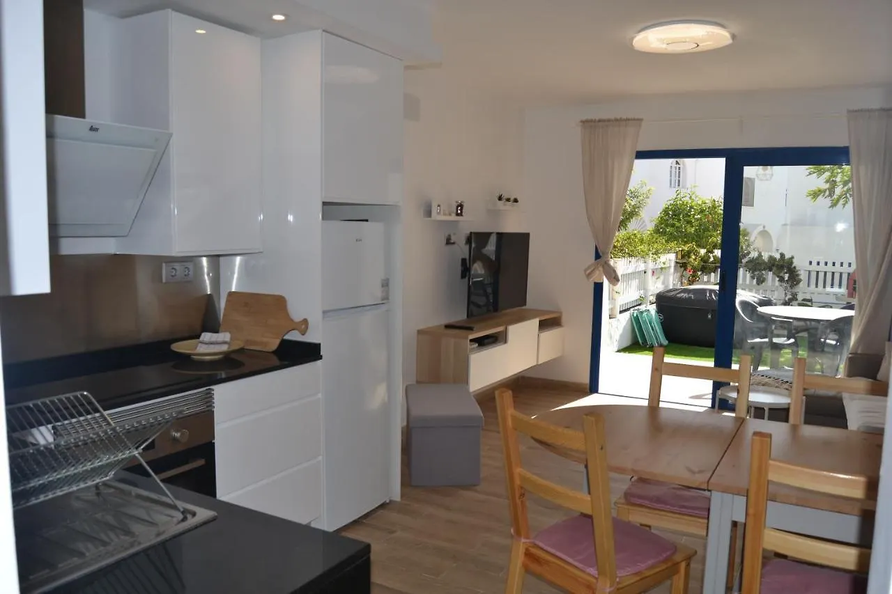 Casa Daniel - Bungalow With Jaccuzzi, Wifi, 2 Bedrooms Playa del Inglés